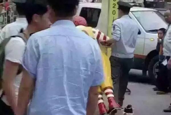 จับมาสคอต