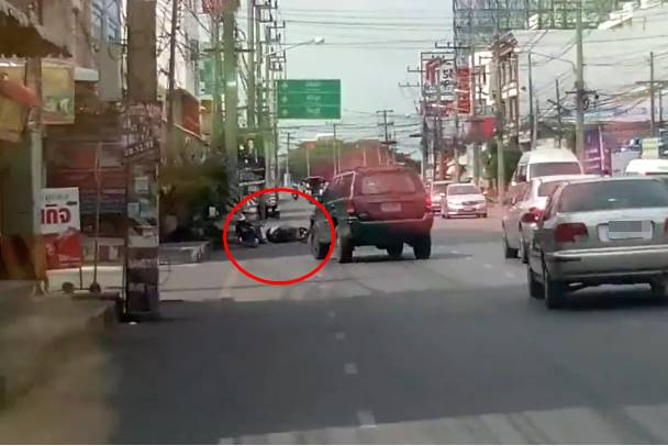 ขี่มอเตอร์ไซค์หลับใน