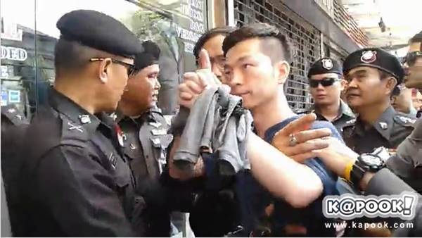 แก๊งปล้นปืนวังบูรพา