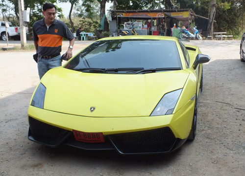 รถหรู บาส บางแก้ว