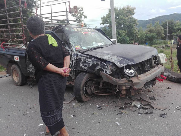 รถแหกโค้ง