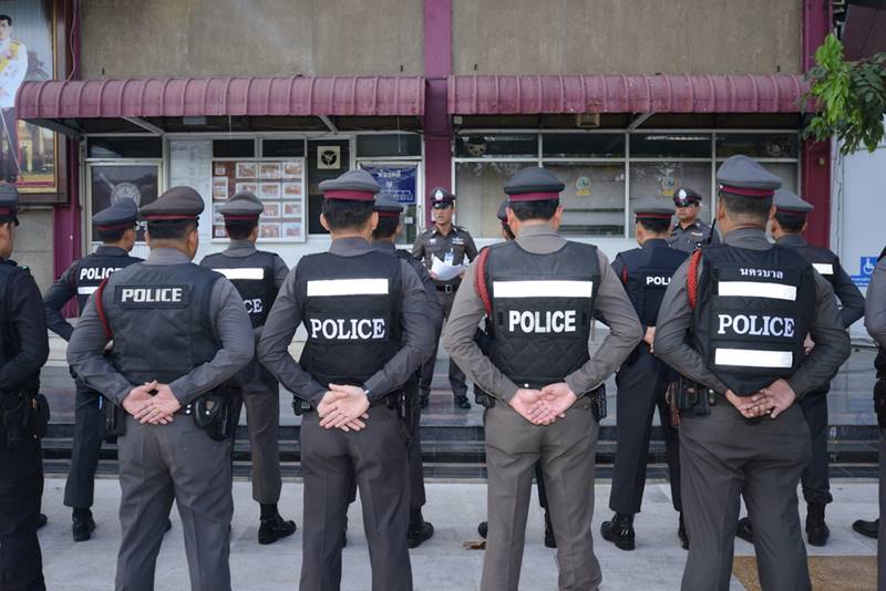 สั่งตำรวจตัดผมสั้น