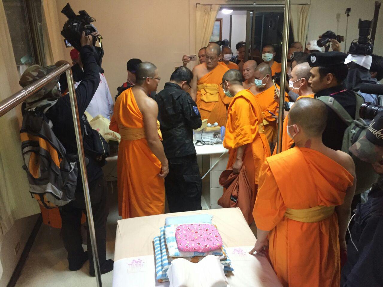 บุกค้นวัดธรรมกาย