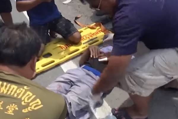 รถตกสะพาน