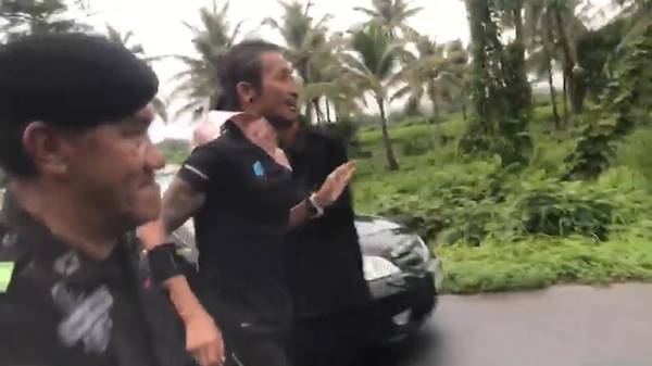 ตูน บอดี้สแลม