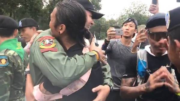 ตูน บอดี้สแลม