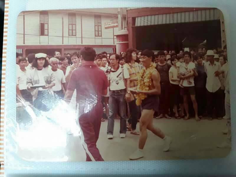 ก้าวคนละก้าว