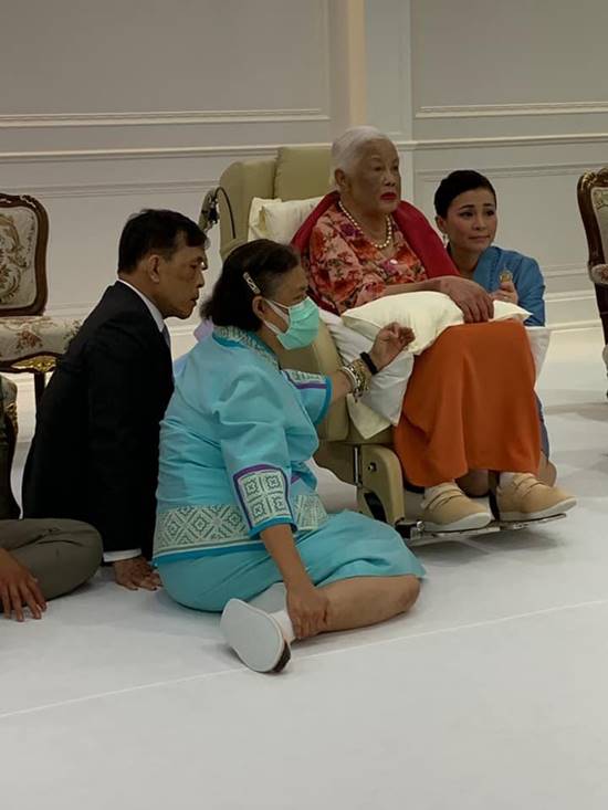 สมเด็จพระบรมราชชนนีพันปีหลวง