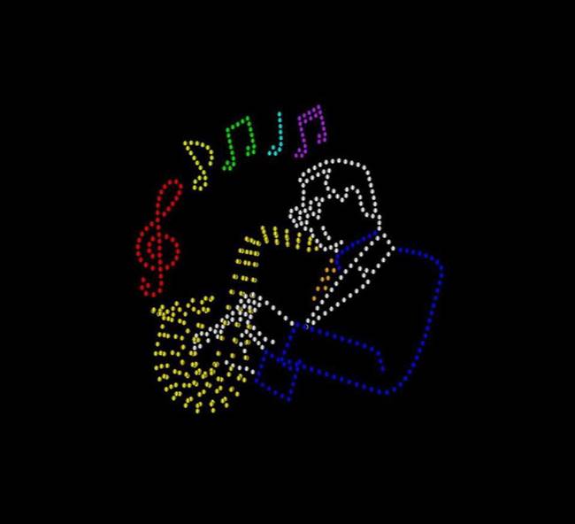 ในหลวง - พระราชินี เสด็จฯ จุดเทียนมหามงคลรำลึก ร.9 