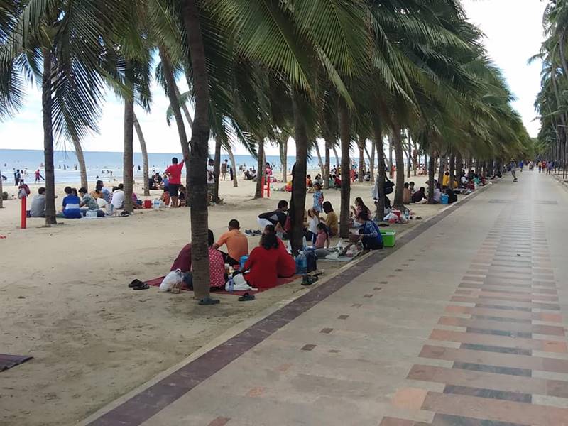 เปิดหาดบางแสน