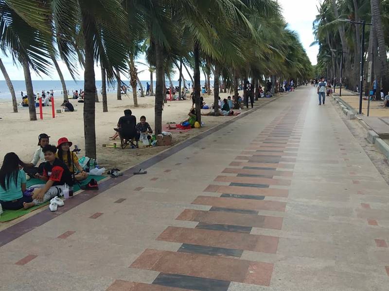 เปิดหาดบางแสน