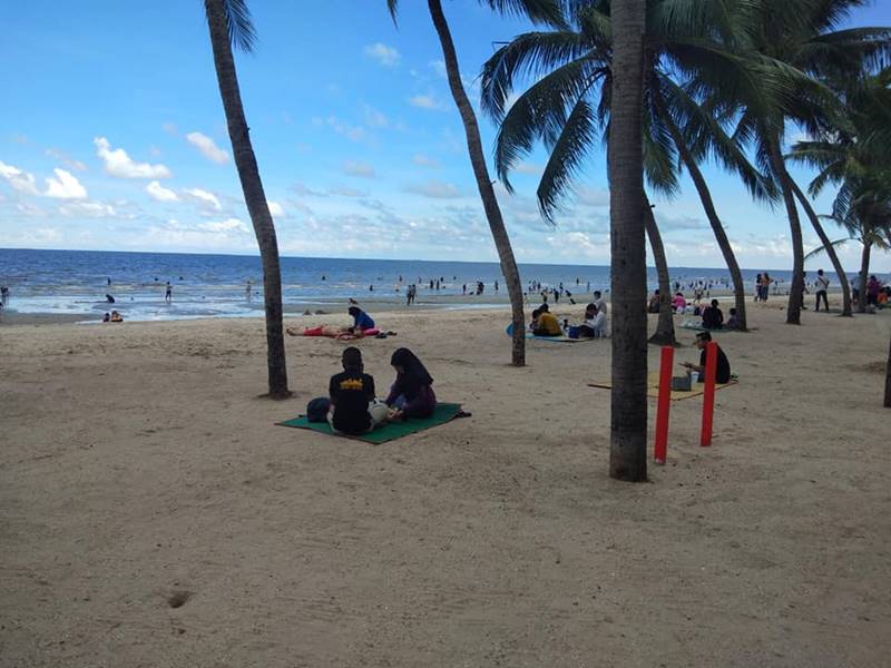 เปิดหาดบางแสน