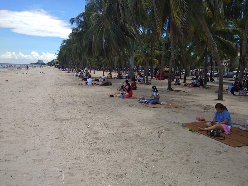 เปิดหาดบางแสน