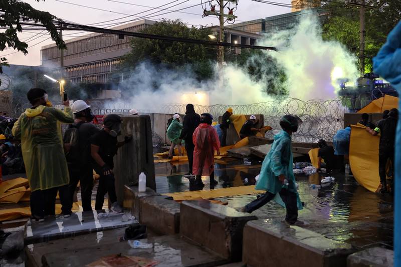 วิธีป้องกันแก๊สน้ำตา