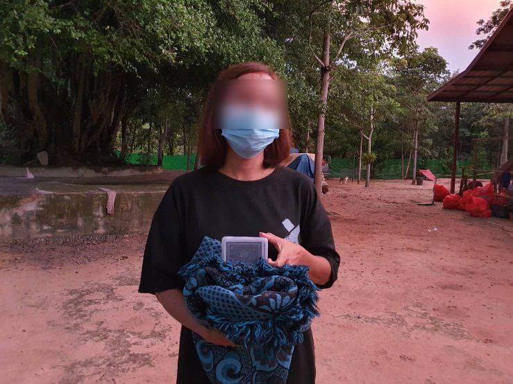 กักตัวเล่นไพ่