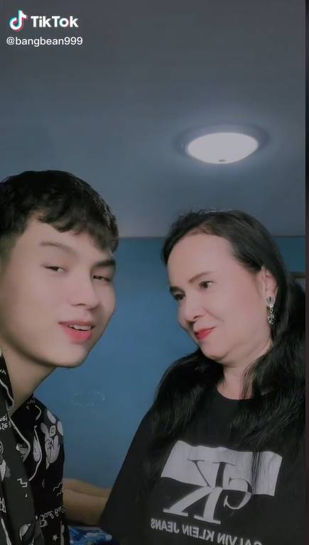 พร เวฟ รักต่างวัย