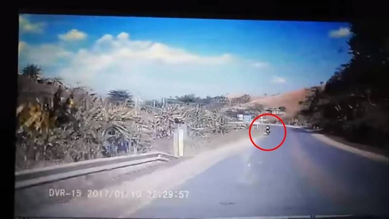 รถชนเขาค้อ