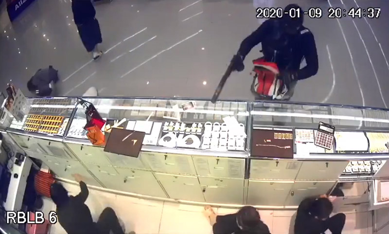 โจรปล้นทองลพบุรี