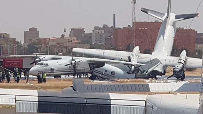 เครื่องบินชนกัน