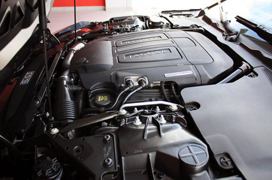2014 Jaguar F-type รถ Roadster คันล่าสุดจากค่ายหรูแดนผู้ดี