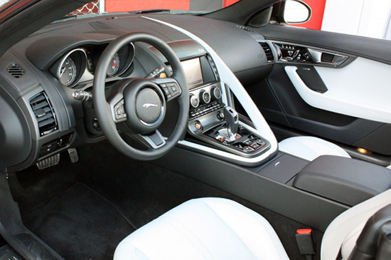 2014 Jaguar F-type รถ Roadster คันล่าสุดจากค่ายหรูแดนผู้ดี