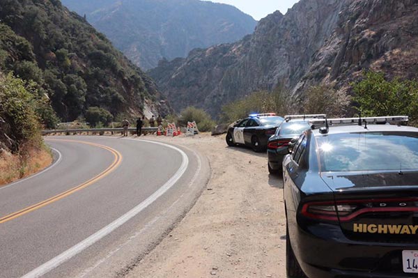 นักศึกษาขับรถตกเหว