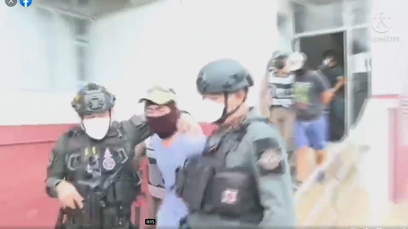 หมู่ต้อม ผู้กำกับโจ้