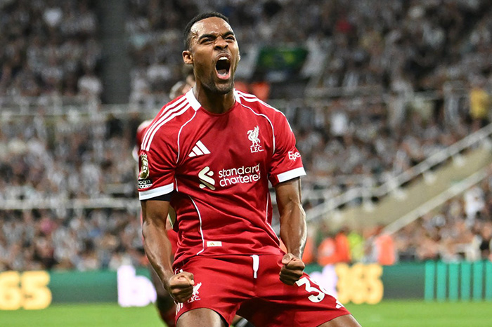 ชุดแข่งทีมชาติไทย