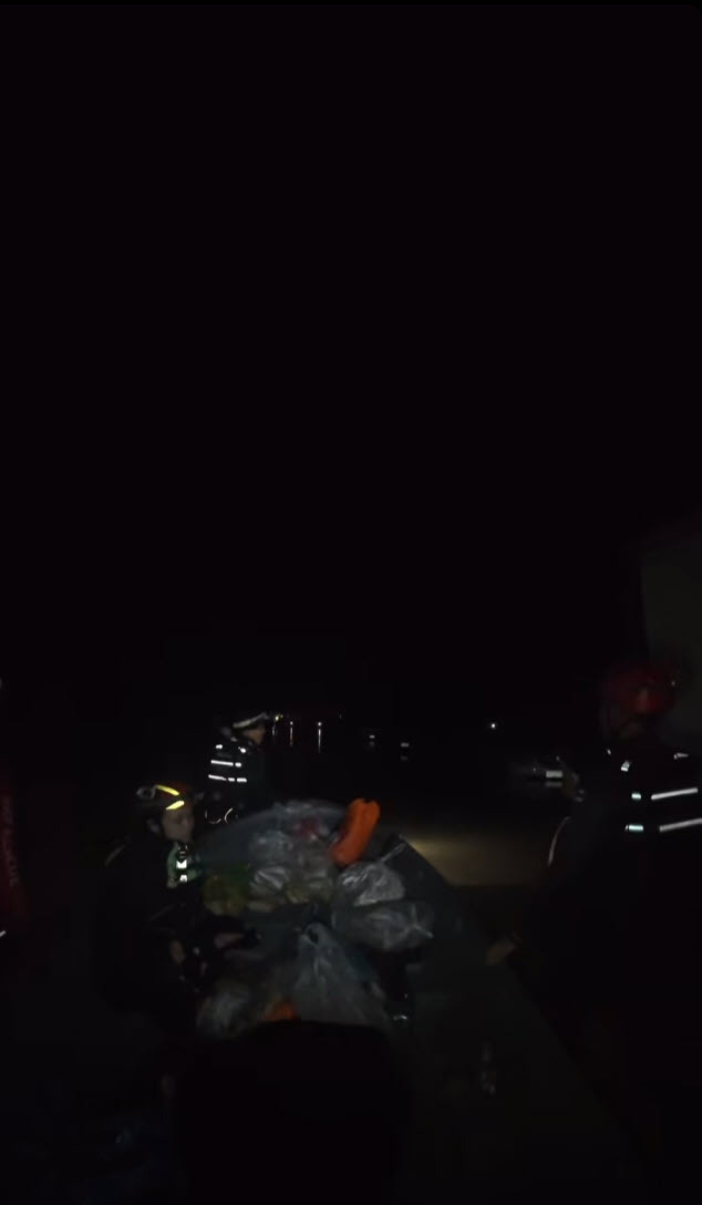 น้ำท่วมหาดใหญ่ กู้ภัยถูกยิง ตะโกนด่า