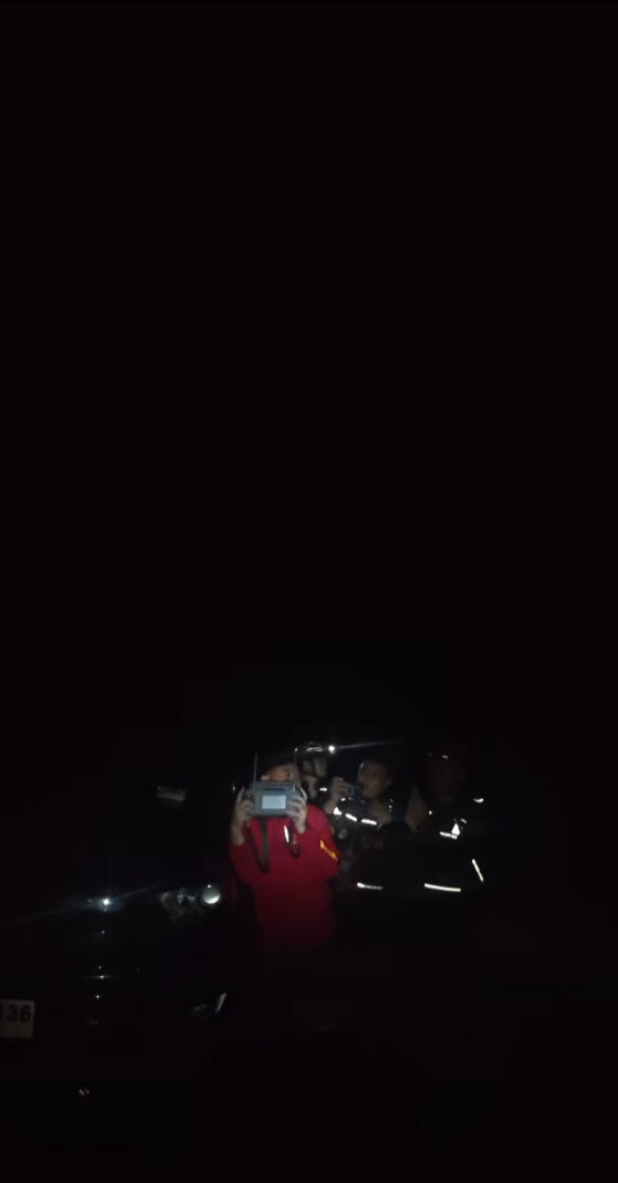 น้ำท่วมหาดใหญ่ กู้ภัยถูกยิง ตะโกนด่า