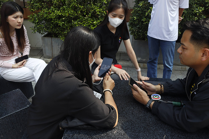 สัปเหร่อ หลอกทำพิธี