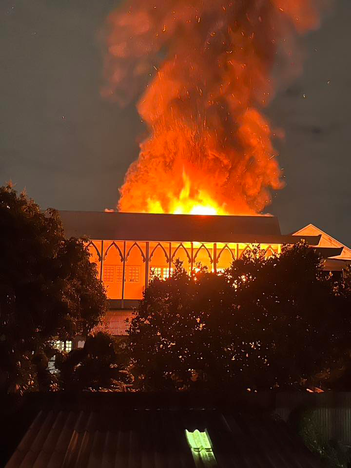 ไฟไหม้แจ้งวัฒนะ 14