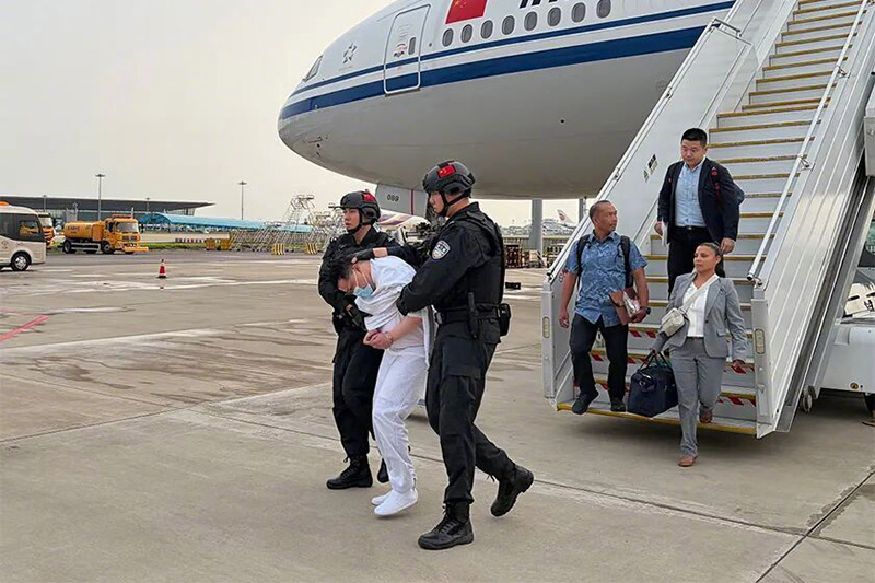 นางงามถูกลักพาตัว