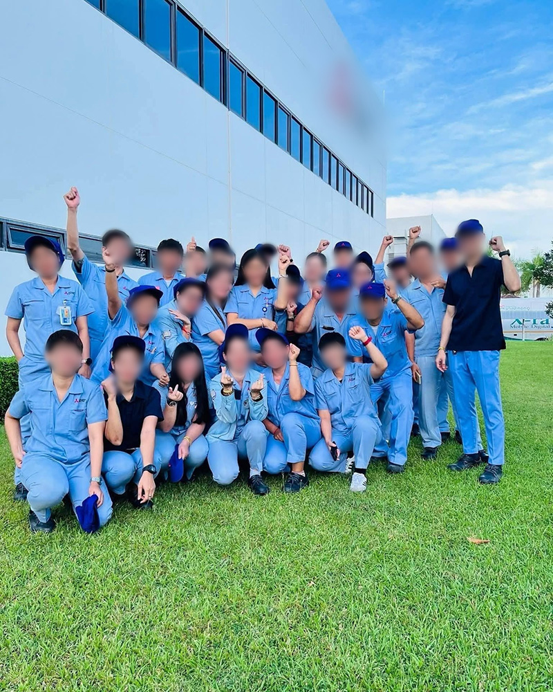 สมัครใจลาออก