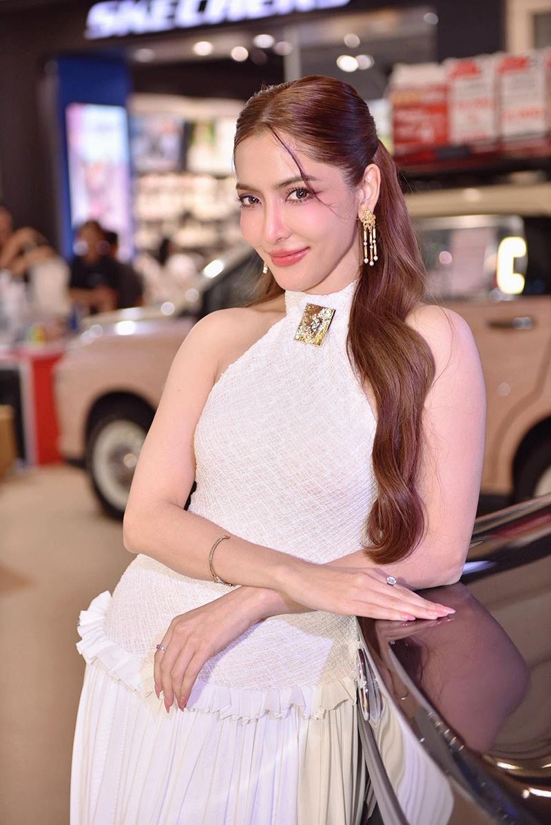 พิ้งกี้ สาวิกา