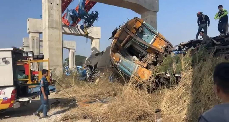 เครนรถไฟความเร็วสูงถล่ม