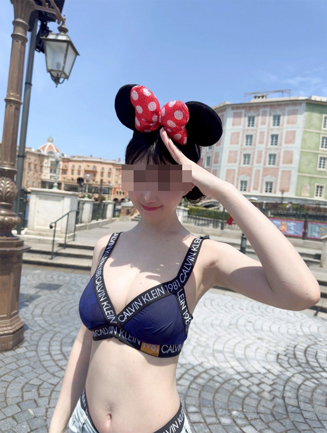 สาวญี่ปุ่นลงภาพเซ็กซี่ ในสวนสนุก