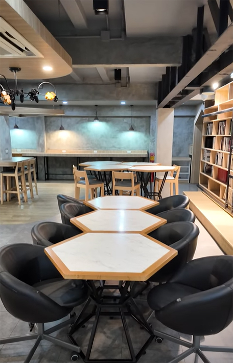 Too Fast To Sleep เตรียมปิด สยามสแควร์ ซอย 1