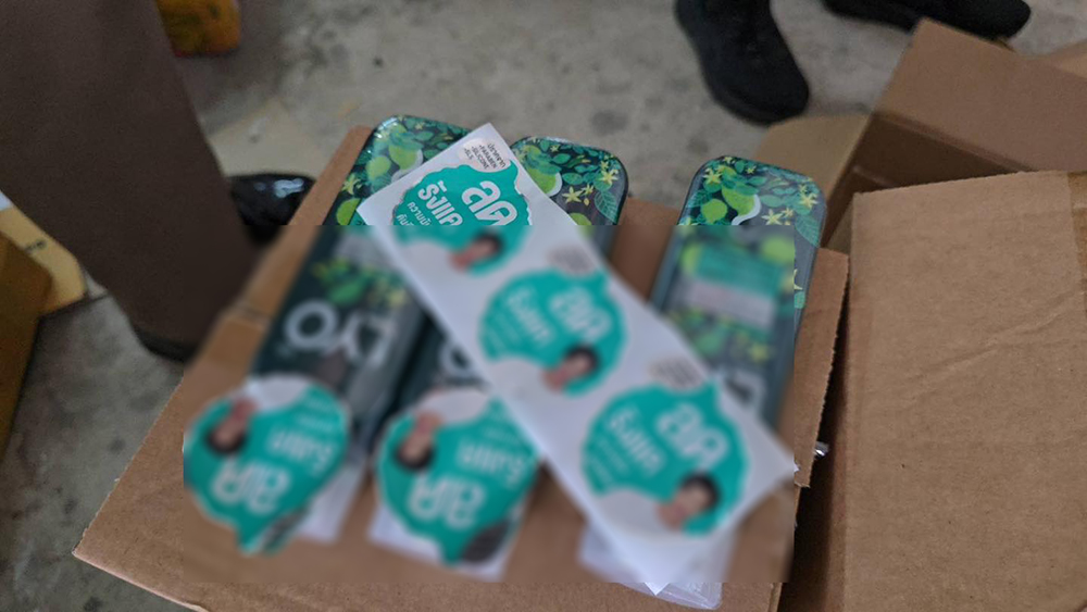 ทลายโกดังของปลอม สวมแบรนด์ดังเพียบ