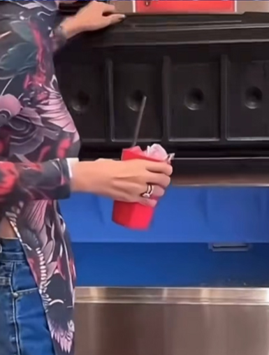 เพชร ปากปลาร้าหน้าเป๊ะ