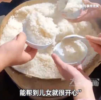 แม่เลี้ยงลูก 9 คน แก่แล้วยังเลี้ยงหลานต่อ 30 คน