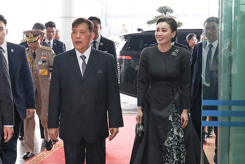ในหลวง พระราชินี