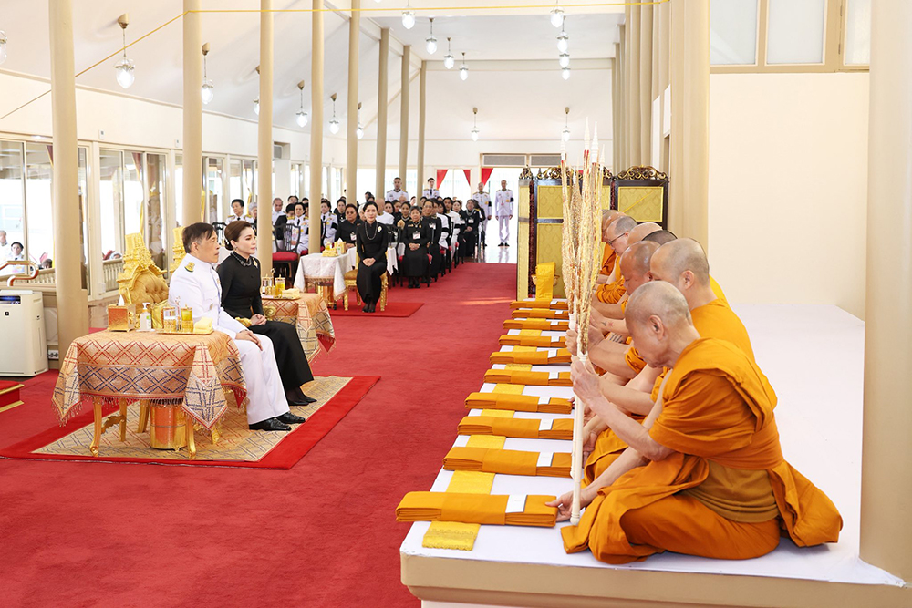 ในหลวง พระราชทานเพลิงศพ ท่านผู้หญิงพันธุ์สวลี กิติยากร