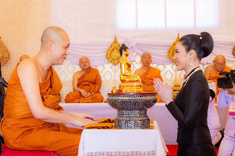 พลโทหญิง คุณหญิงชยุตรา วชิรพัทธโสภา