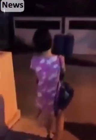 หนุ่มเดินไปส่งเมียให้ชายชู้