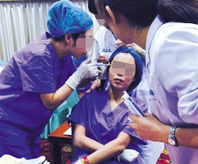 โรงเรียนสอนศัลยกรรมเถื่อน