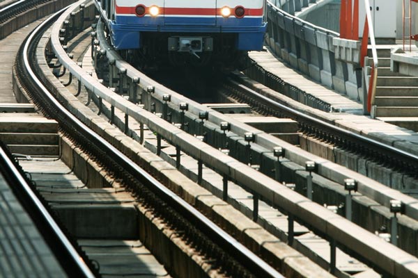 รางคู่ BTS สะพานตากสิน