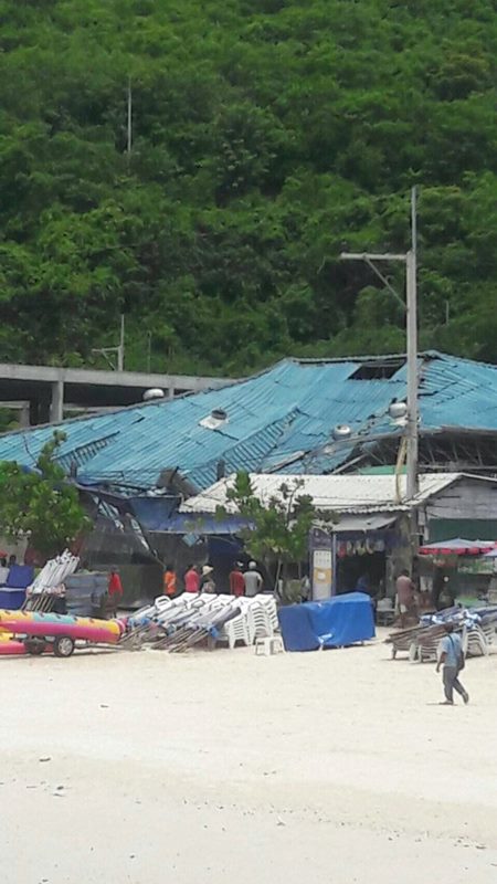 หลังคาโรงแรมถล่ม หาดตาแหวน เกาะล้าน