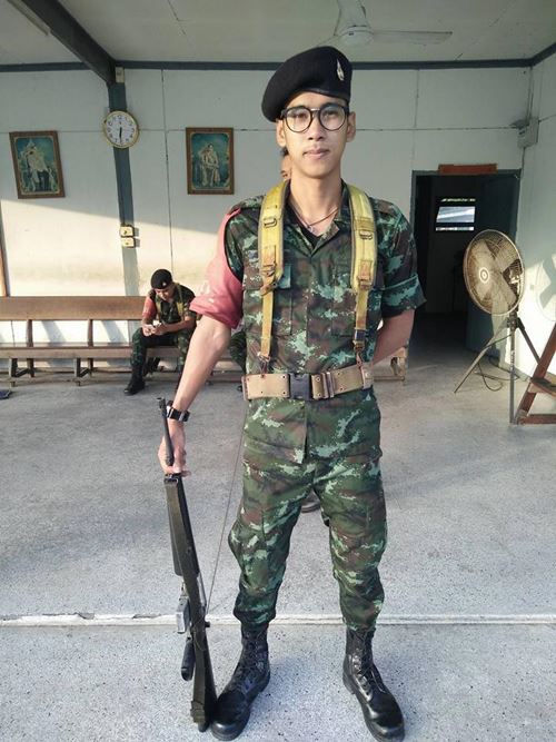 ทหารกราบแม่ผ่านมือถือ