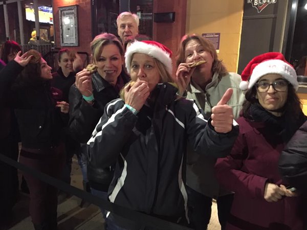 สาวดาวน์ซินโดรม เปิดร้านขนม